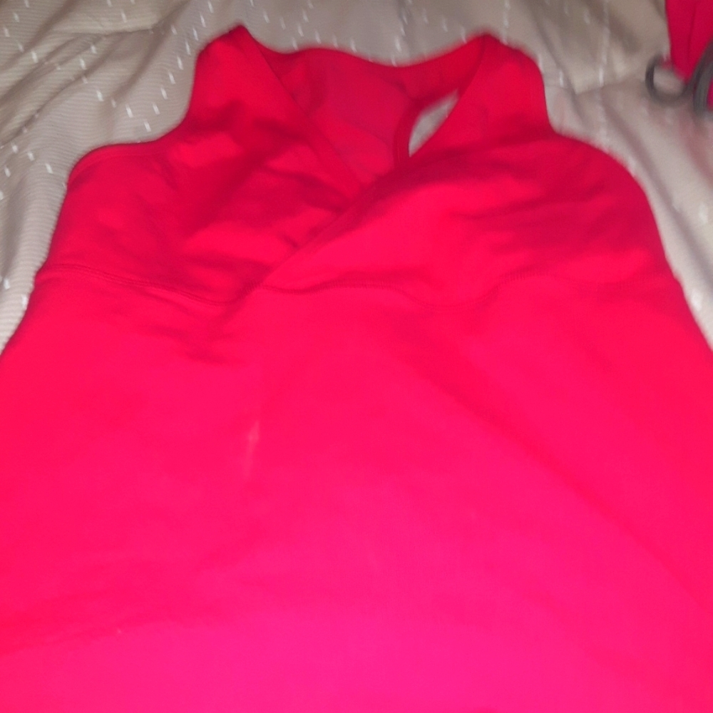 Lululemon tank
